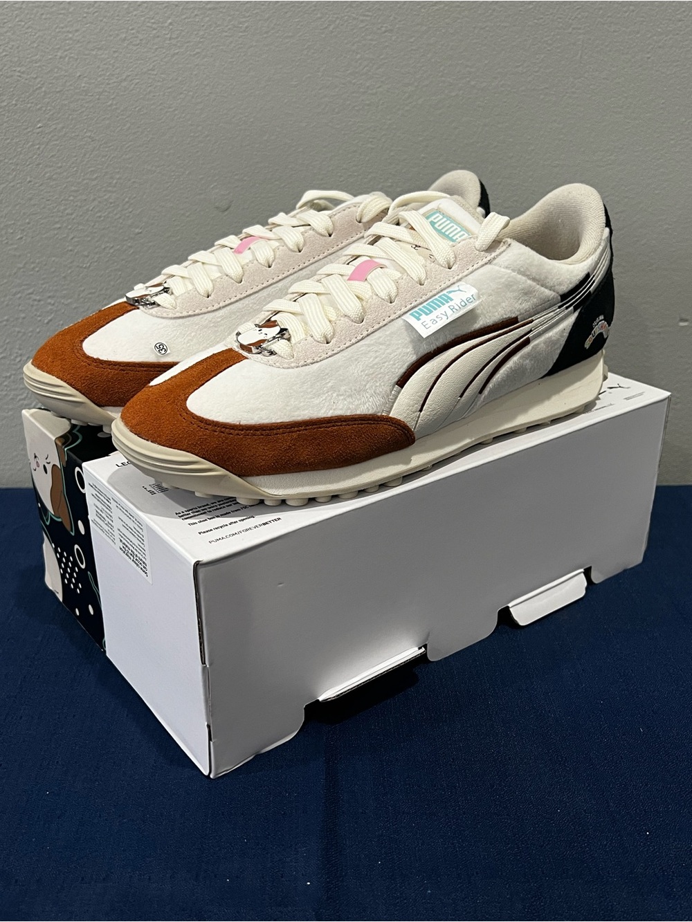 Puma X Squishmallows Easy Rider Cam White Sneakers 405105-01 Size 8.5 Women’s